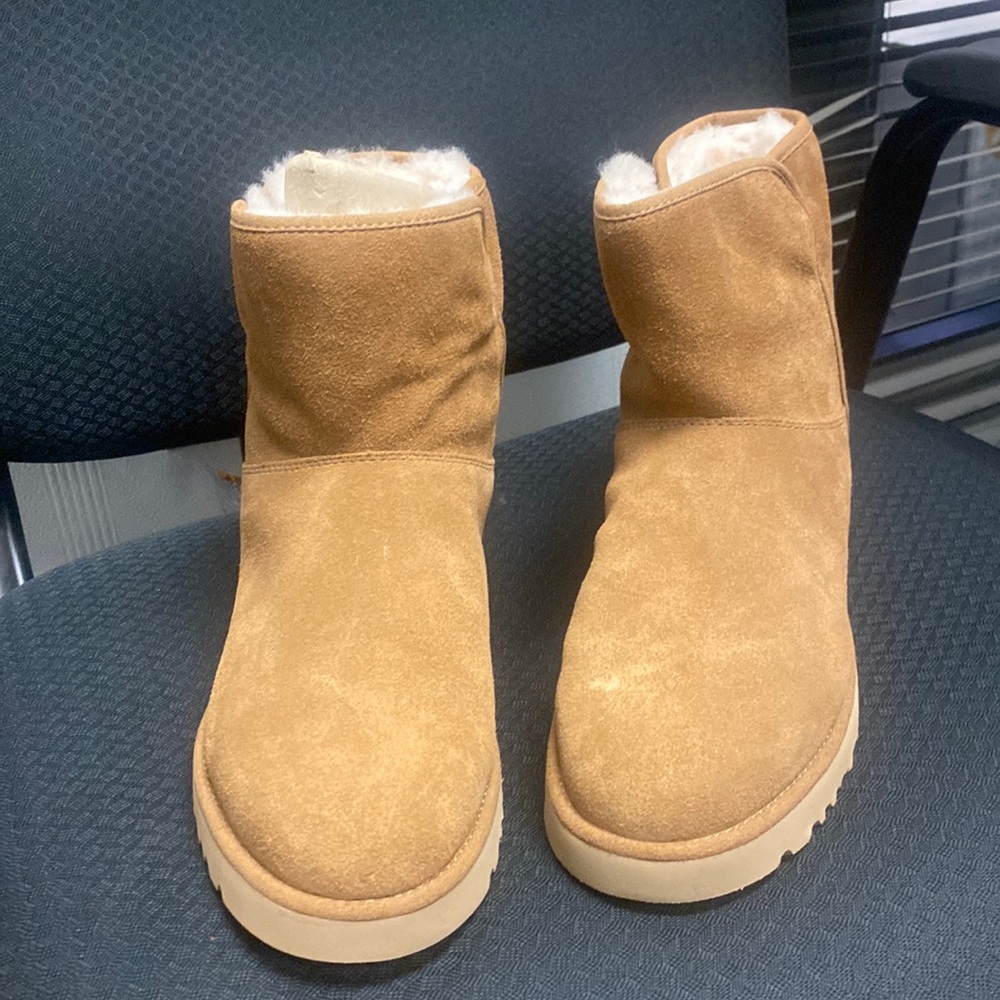 Brand New Ugg W Cory II